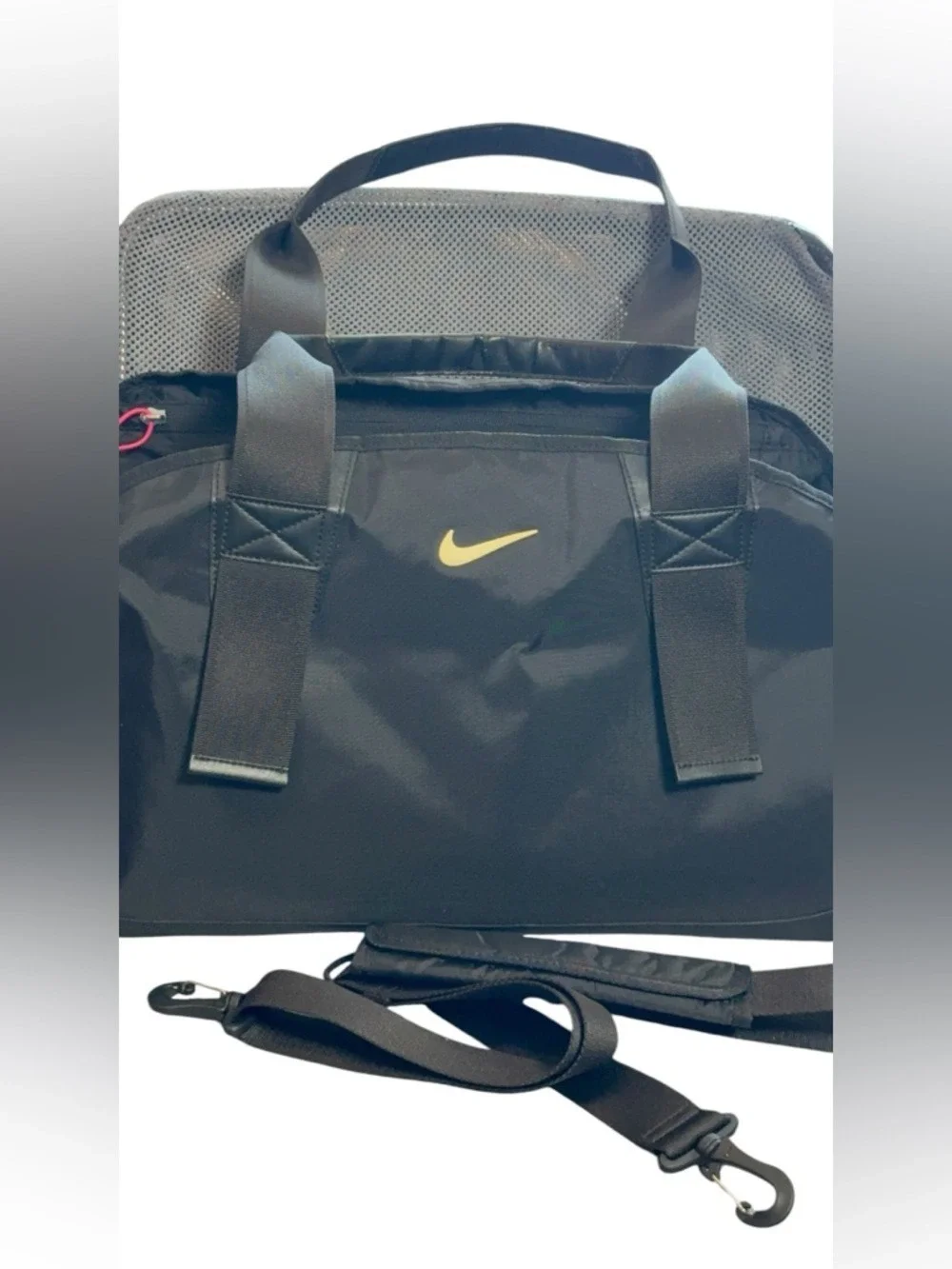 Nike Multi Compartment Duffel Gym Travel Bag Black Pink One Size